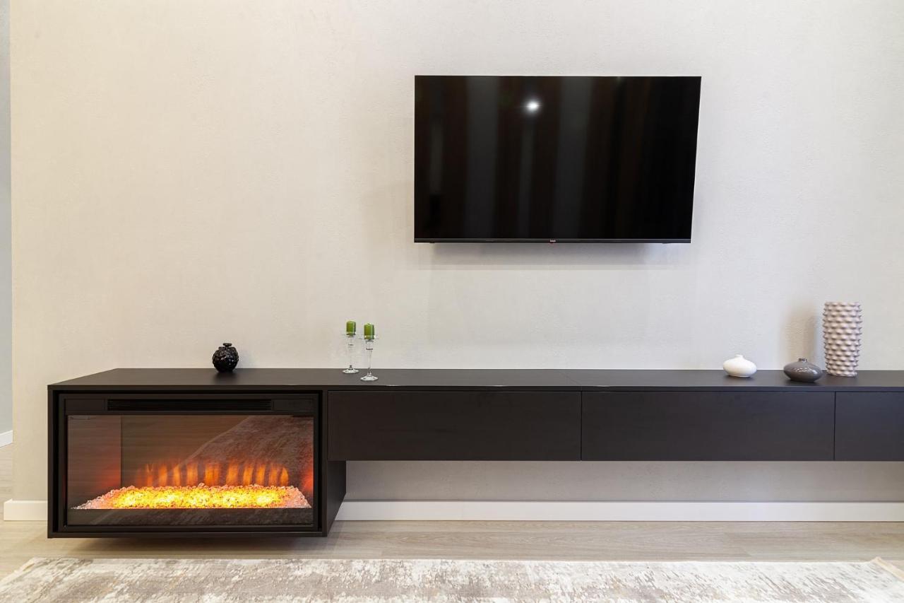Royal Apartament On Voloshyna 2 Lviv Kültér fotó