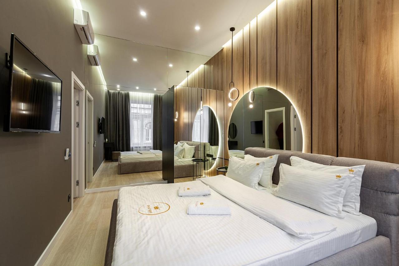 Royal Apartament On Voloshyna 2 Lviv Kültér fotó
