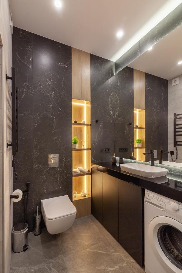 Royal Apartament On Voloshyna 2 Lviv Kültér fotó