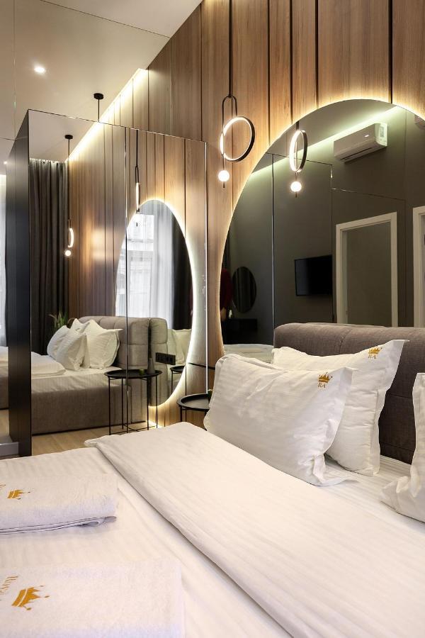 Royal Apartament On Voloshyna 2 Lviv Kültér fotó