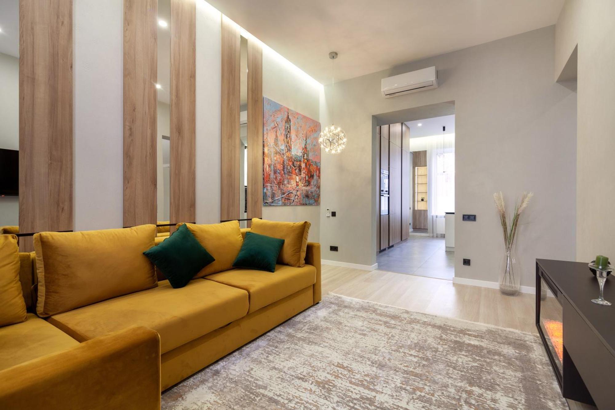 Royal Apartament On Voloshyna 2 Lviv Kültér fotó